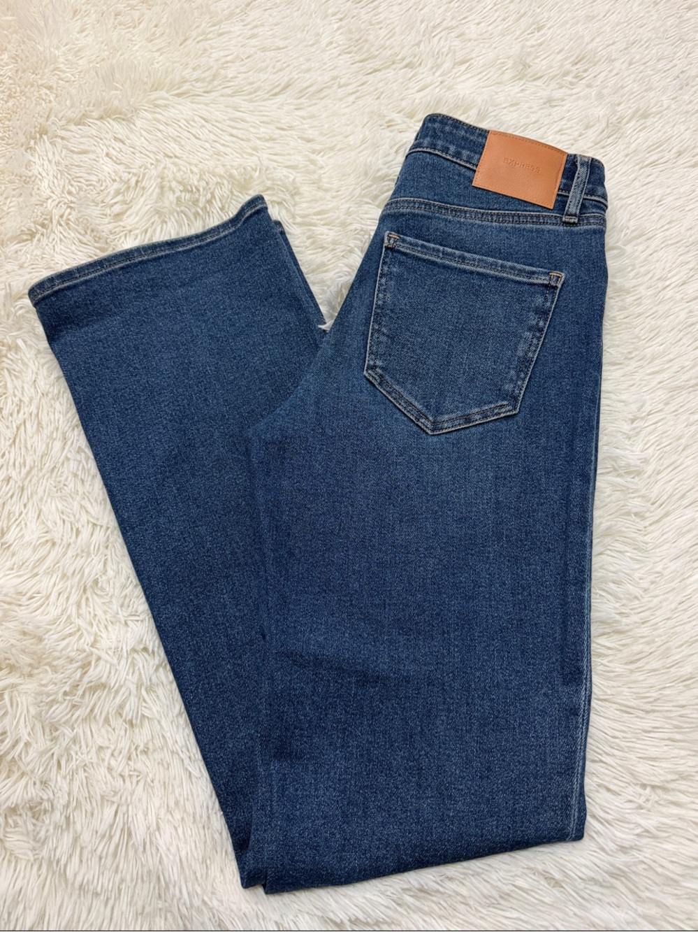 Express Women’s Mid-Rise Boot Jeans